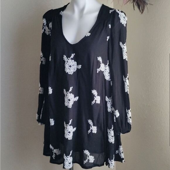 Free People Tops - Free people blouse or mini dress